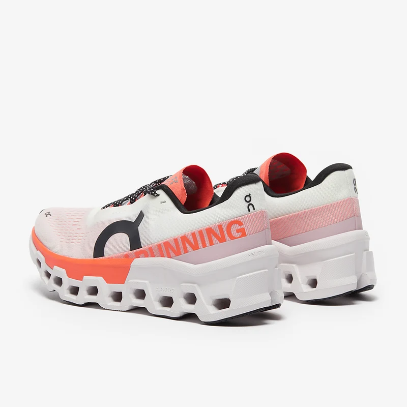 On Damen Cloudmonster 2