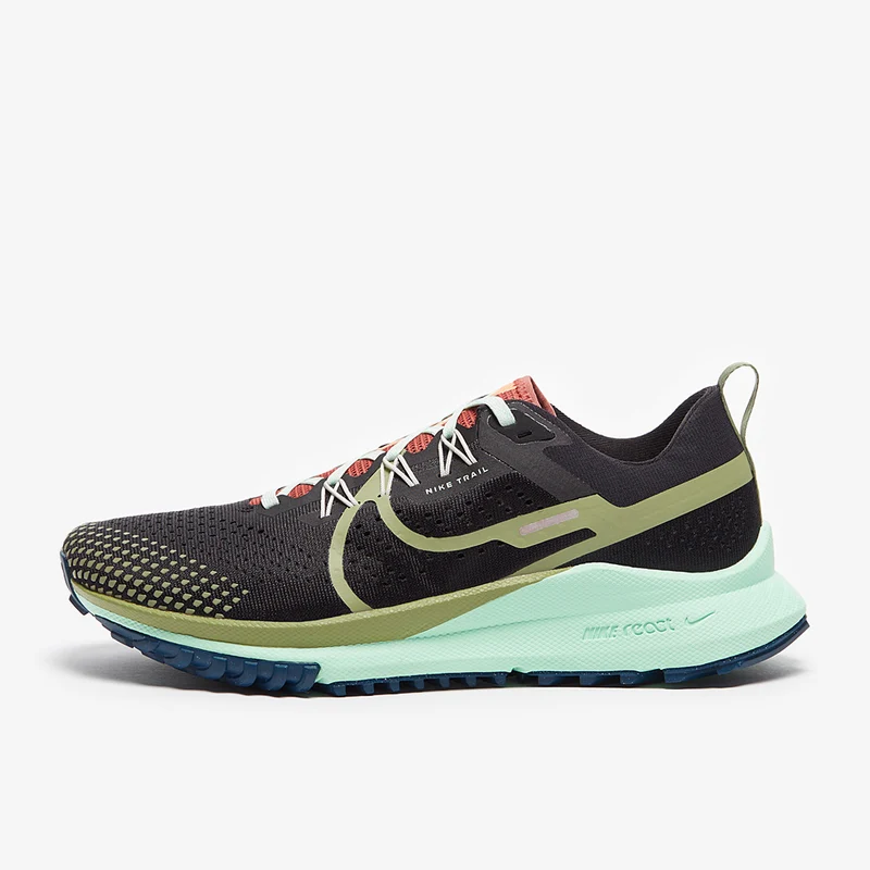 Nike Damen React Pegasus Trail 4