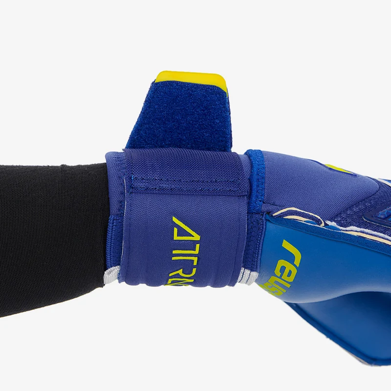 Reusch Attrakt Duo