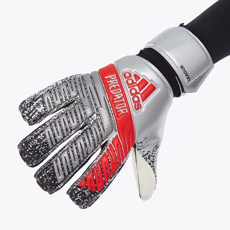 adidas Predator LEAGUE