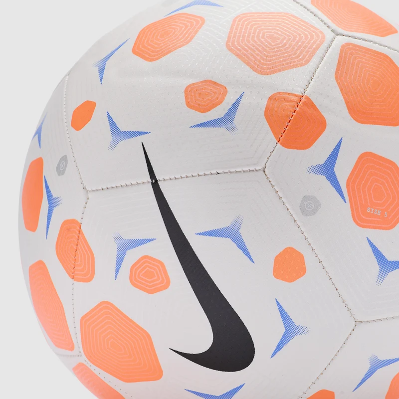 Nike Pitch