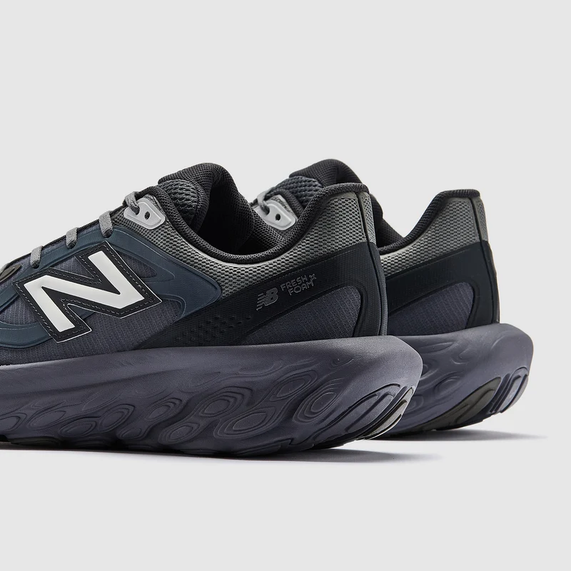 New Balance TRN
