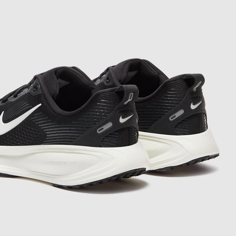 Nike Ältere Kinder Vomero 18 (GS)