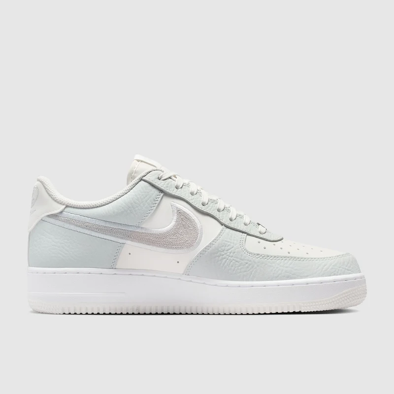 Nike Herrenschuh Air Force 1 '07 LV8