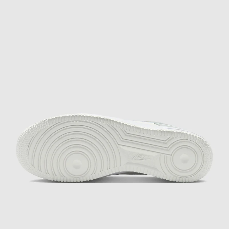 Nike Herrenschuh Air Force 1 '07 LV8