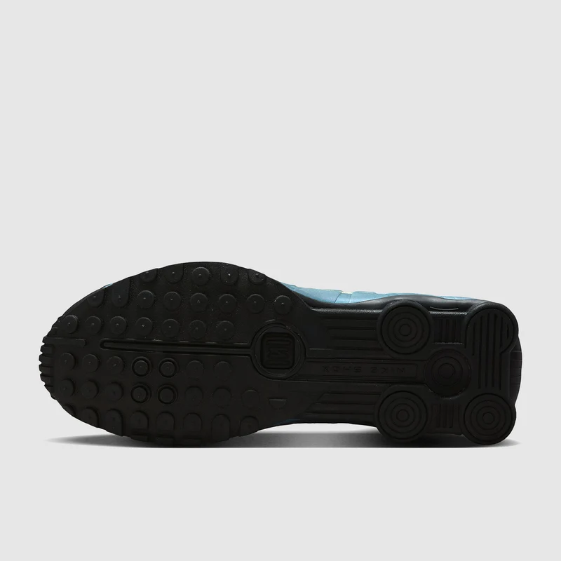 Nike Herrenschuh Shox R4