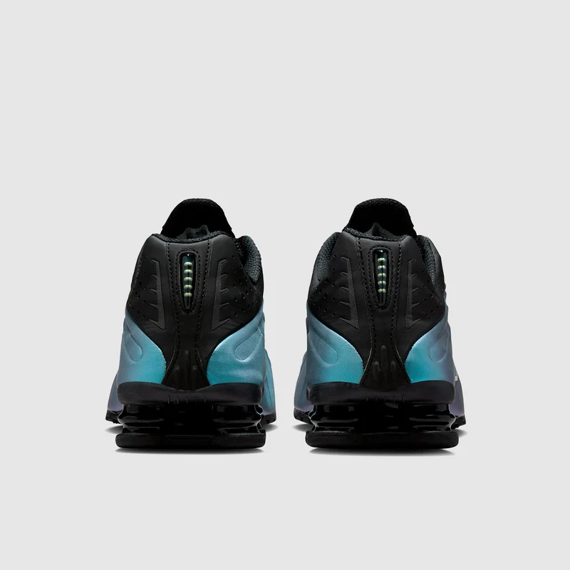 Nike Herrenschuh Shox R4