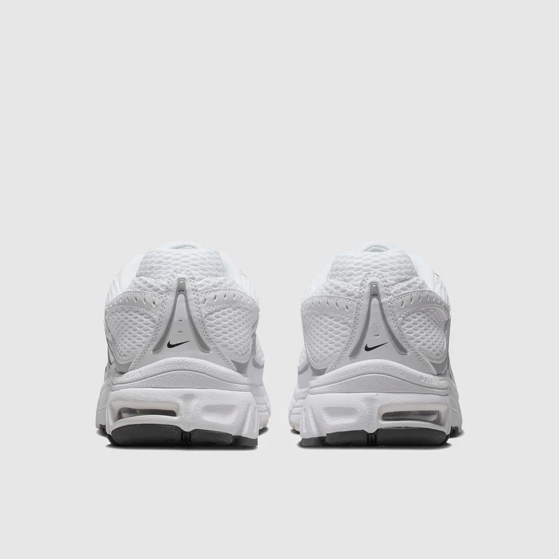 Nike Herrenschuh Air Max Moto 2K