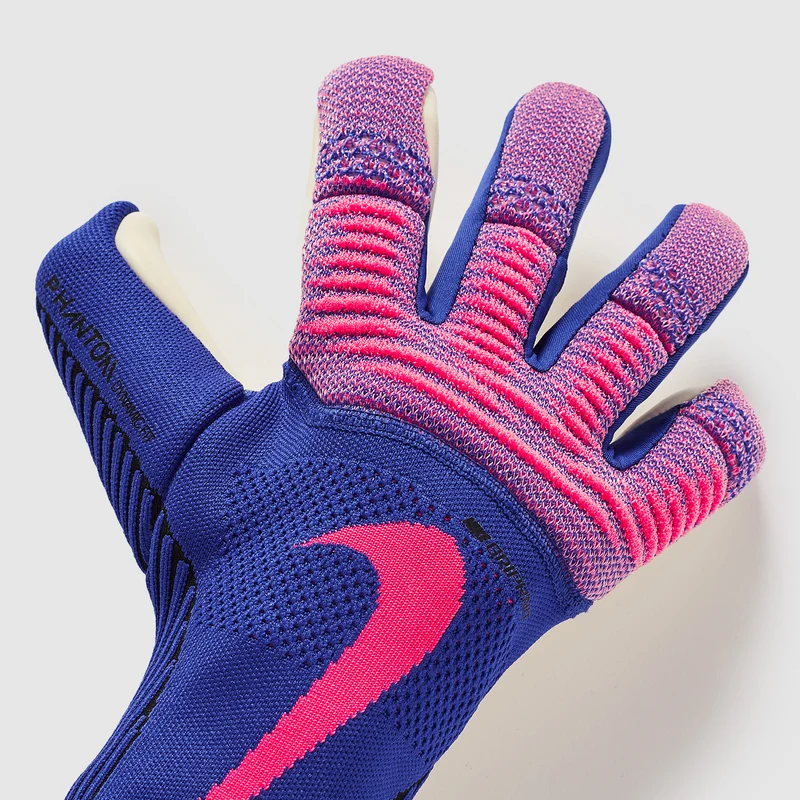 Nike Phantom Dynamic Fit