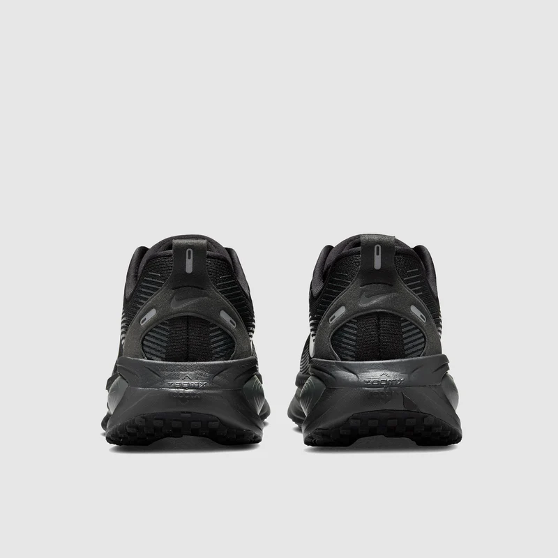 Nike Straßenlaufschuh (Herren) Vomero 18