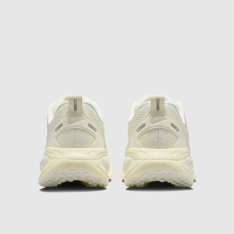Nike Damen Vomero 18