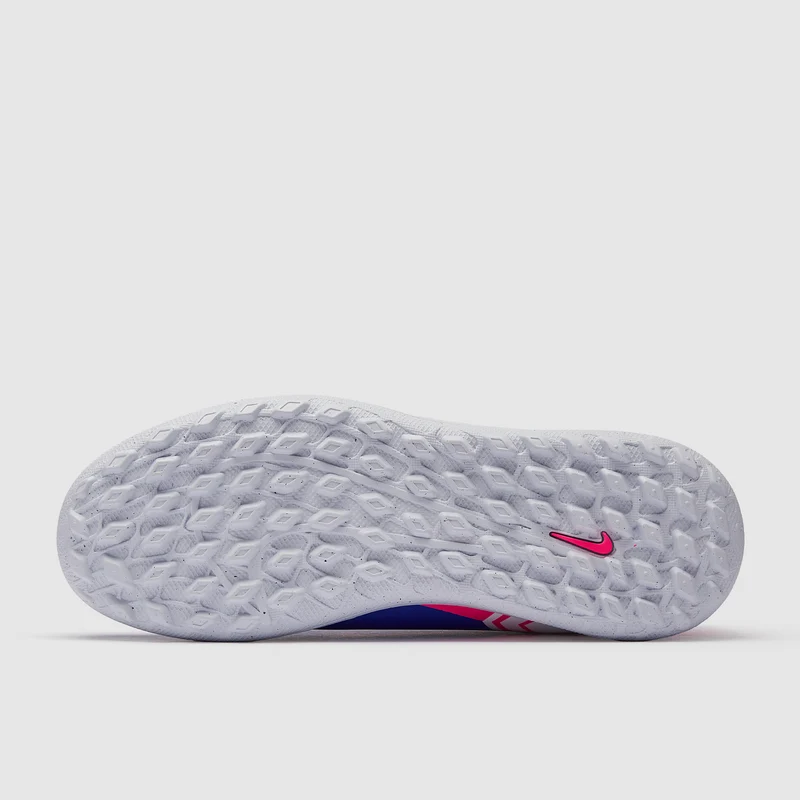 Nike TF Low-Top