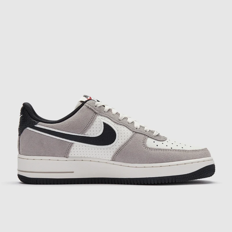 Nike Sportswear Air Force 1 '07 LV8