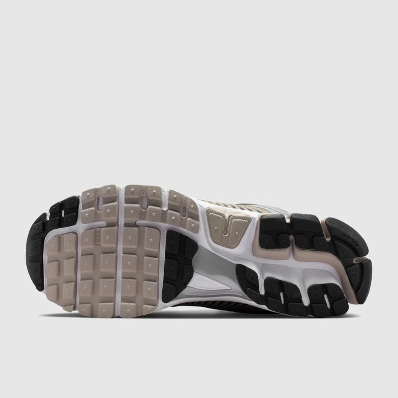 Nike Herrenschuh Zoom Vomero 5