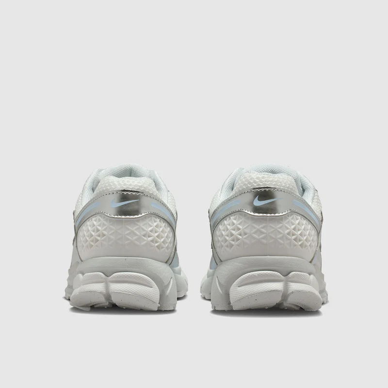 Nike Schuh (Damen) Zoom Vomero 5