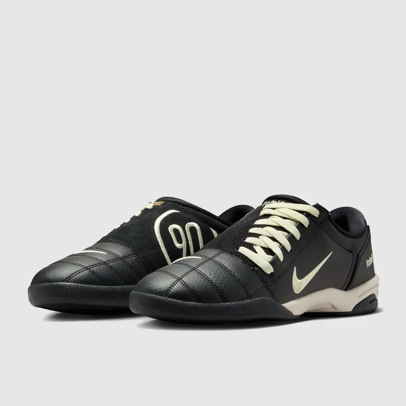 Nike Herrenschuh Total 90