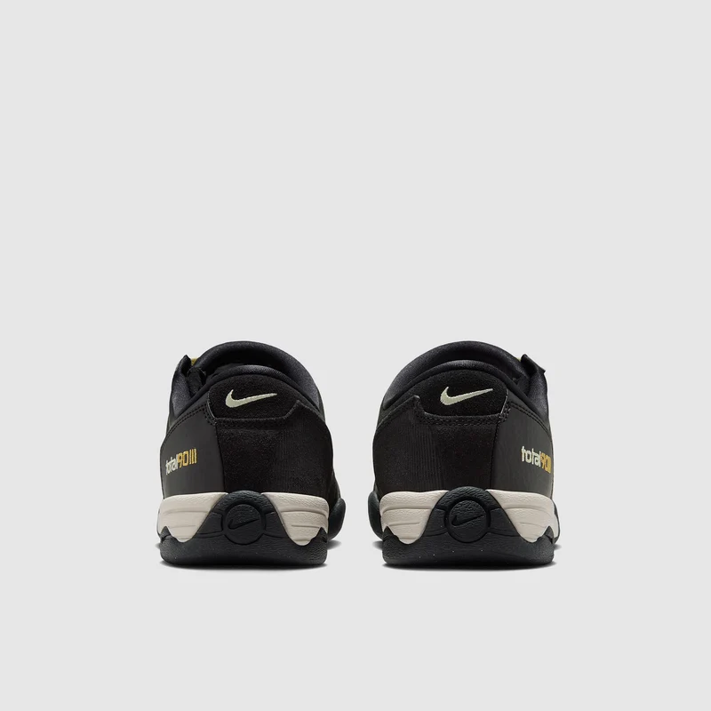 Nike Herrenschuh Total 90