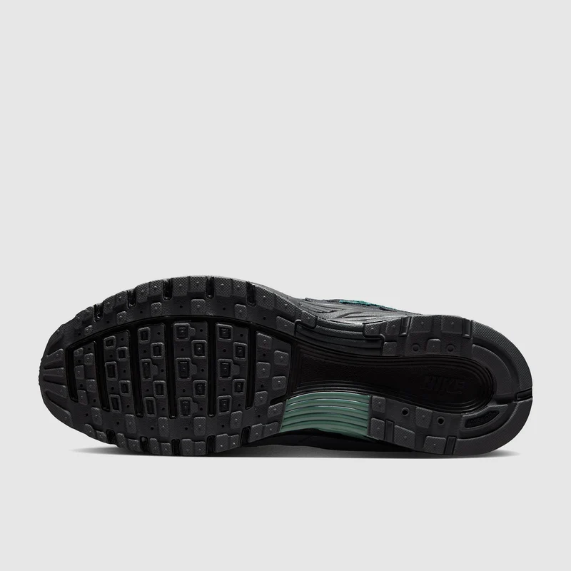 Nike Herrenschuh P