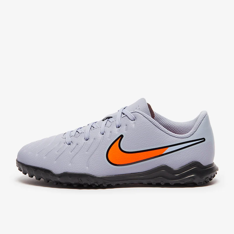 Nike Low Top Turf