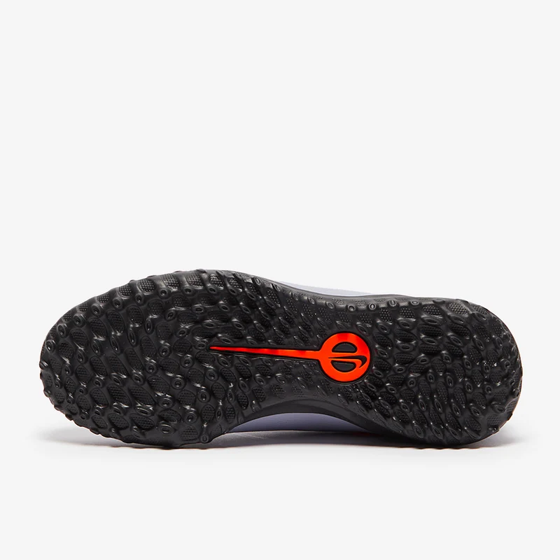 Nike Low Top Turf