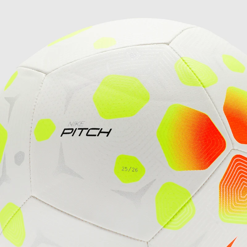 Nike Pitch Football