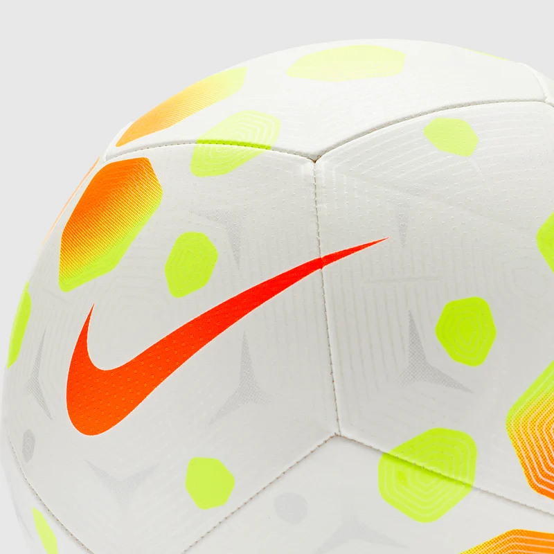 Nike Pitch Football