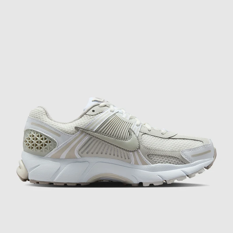 Nike Damenschuh Zoom Vomero 5