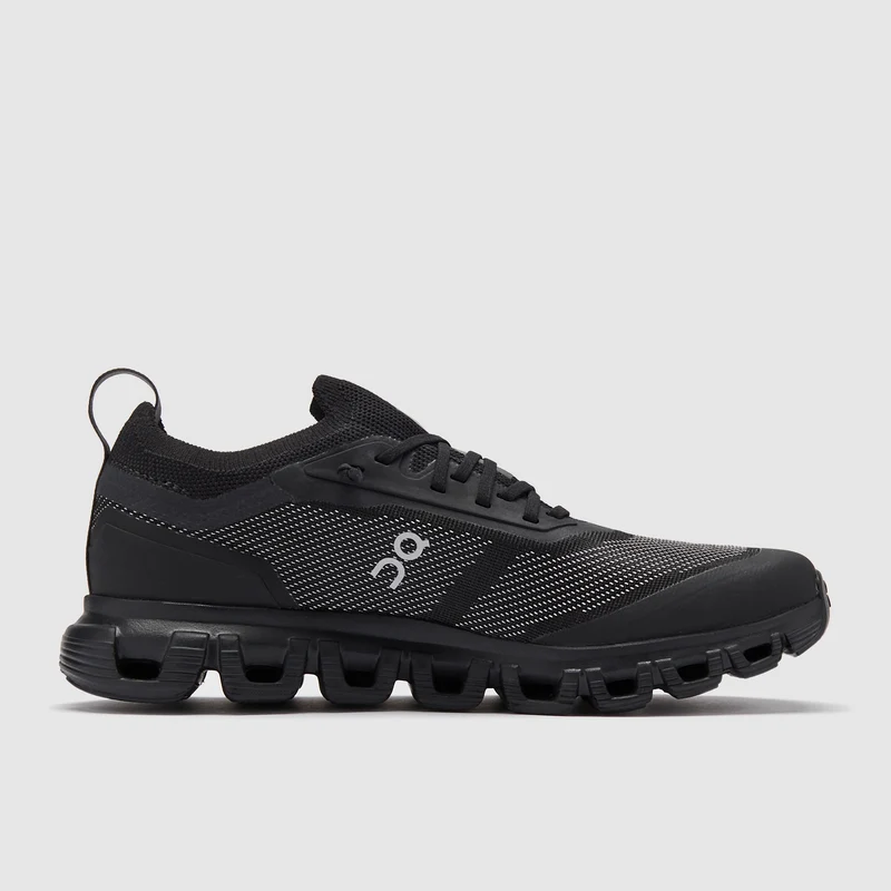 On Damen Cloud 6 Versa