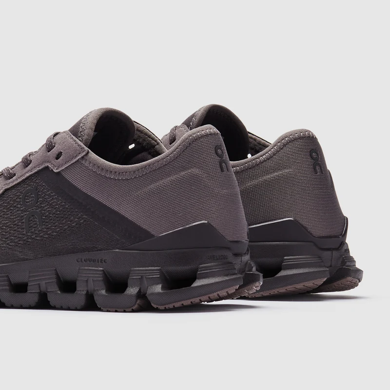 On Damen Cloud X 4 AD
