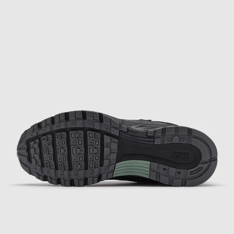 Nike Schuh (ältere Kinder) P