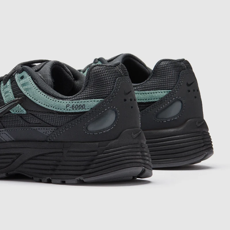 Nike Schuh (ältere Kinder) P