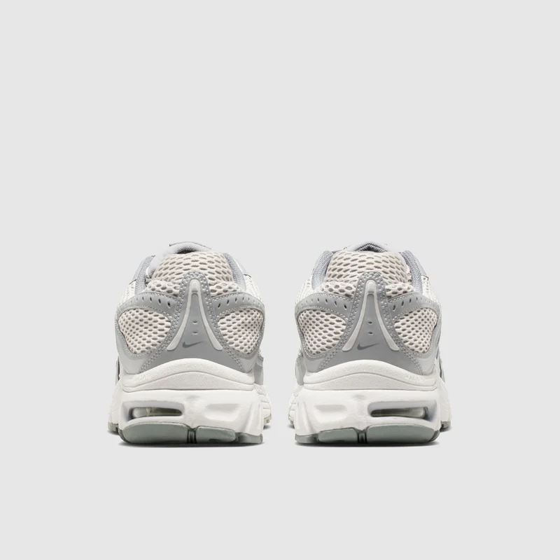 Nike Herrenschuh Air Max Moto 2K