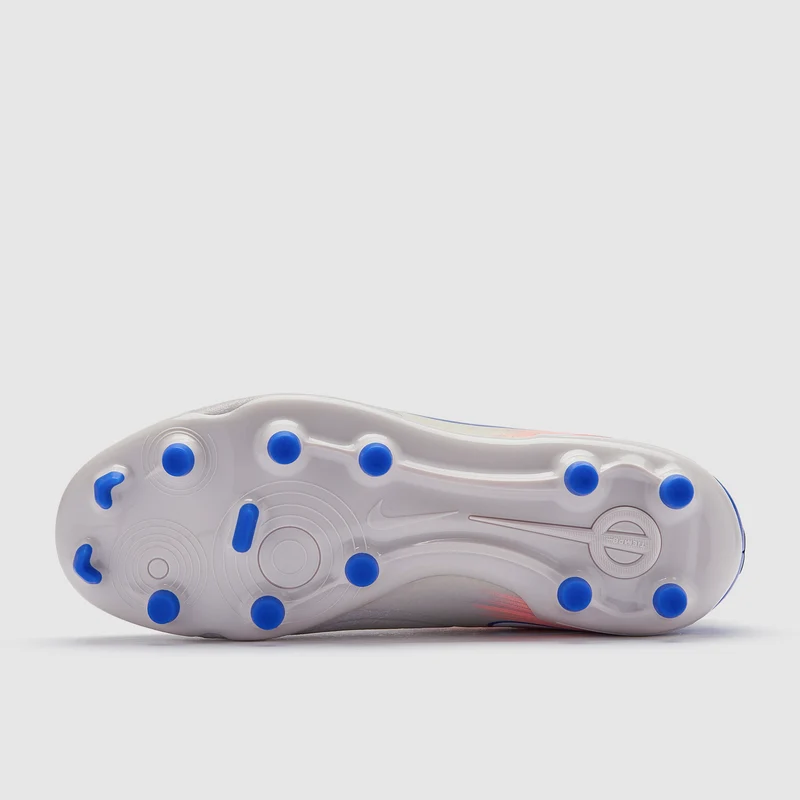 Nike Low Top Fußballschuh für verschiedene Böden für ältere