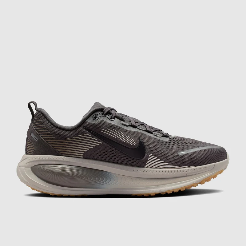 Nike Straßenlaufschuh (Herren) Vomero 18