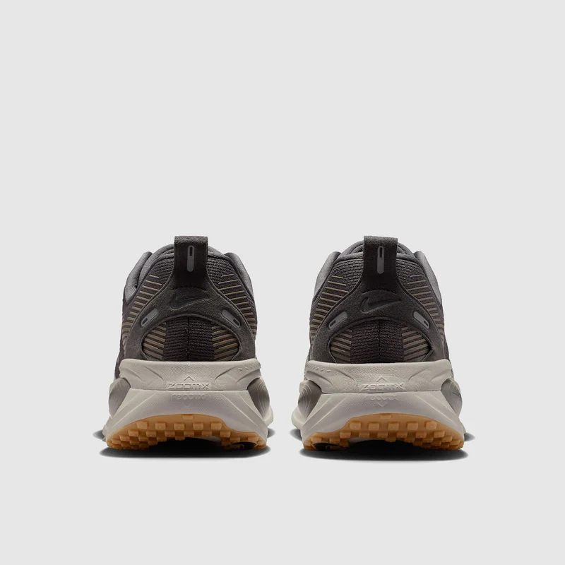 Nike Straßenlaufschuh (Herren) Vomero 18