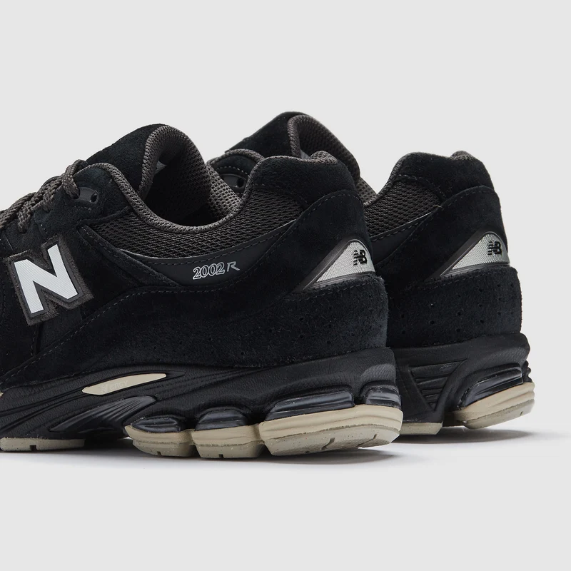 New Balance 2002R