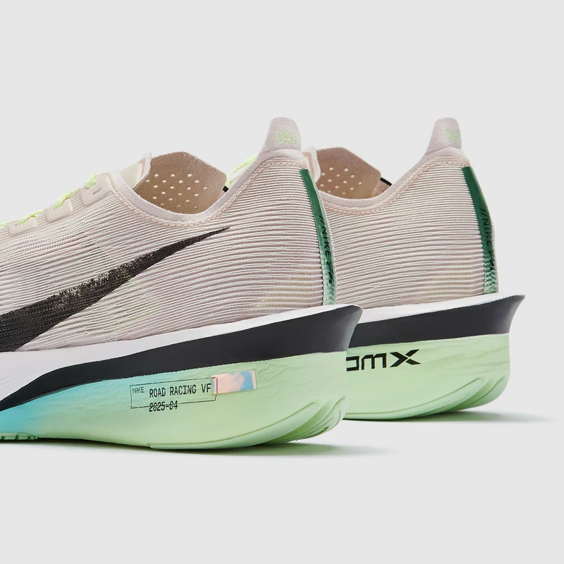 Nike Damen
