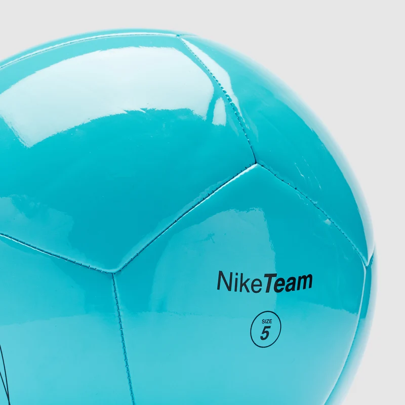 Nike Pitch Team Football