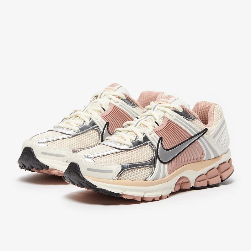 Nike Schuh (Damen) Zoom Vomero 5