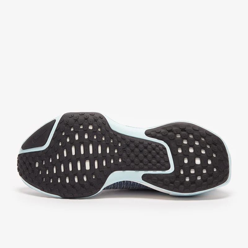 Nike Straßenlaufschuh (Herren) Invincible 3