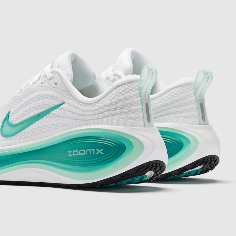 Nike Straßenlaufschuh (Damen) Vomero Plus