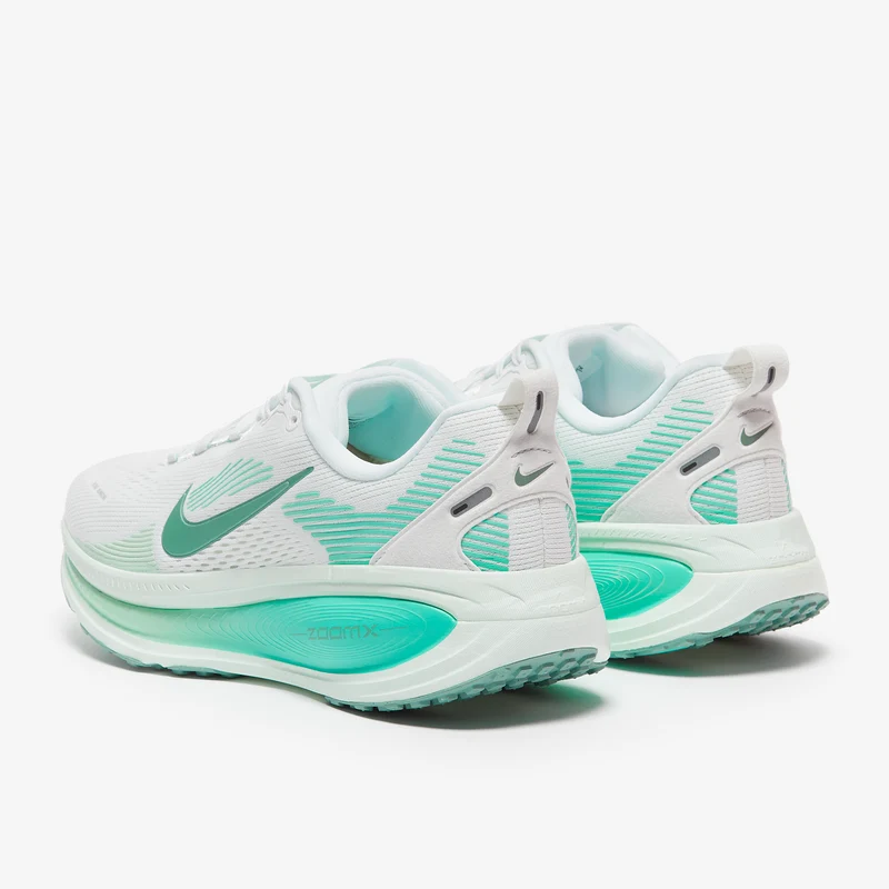 Nike Straßenlaufschuh (Damen) Vomero 18