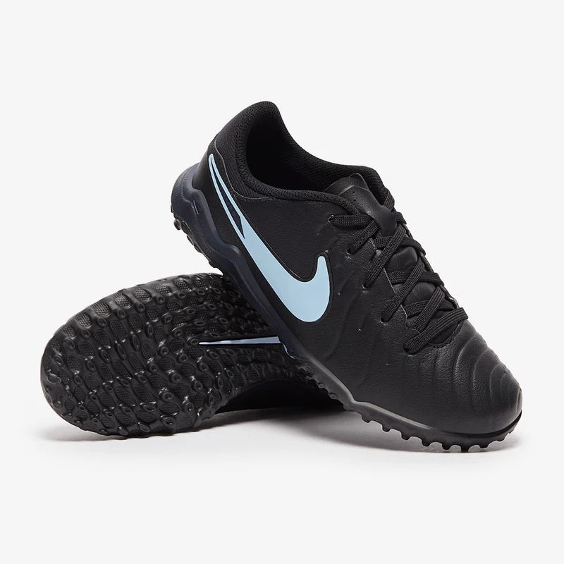 Nike Low Top Turf