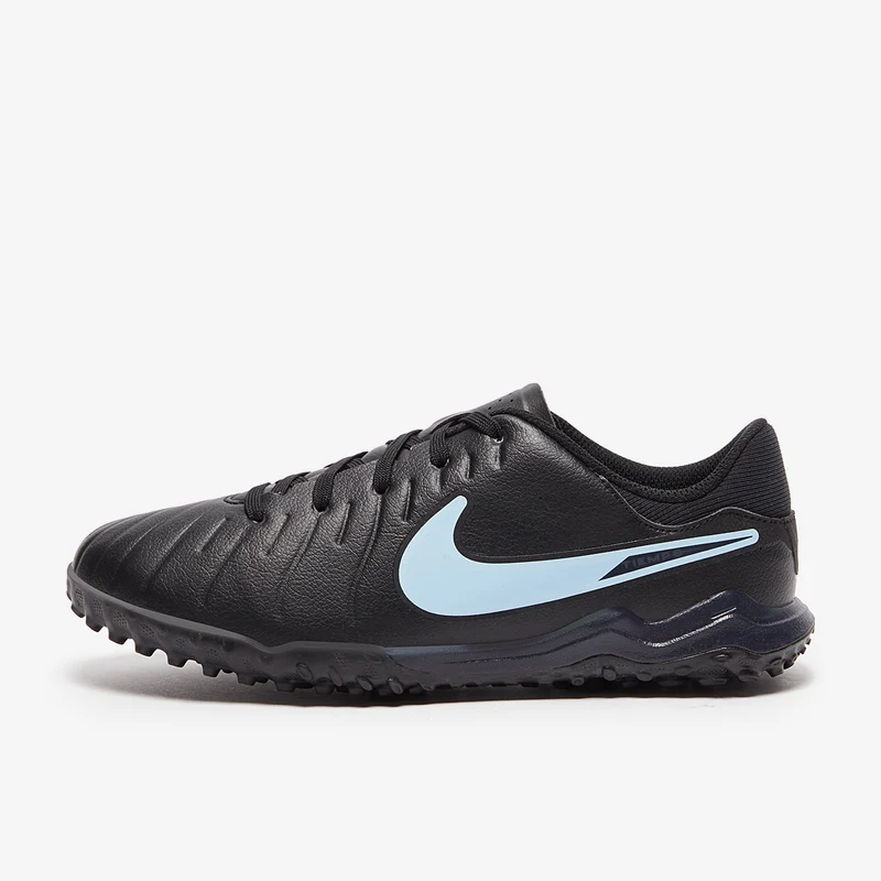 Nike Low Top Turf