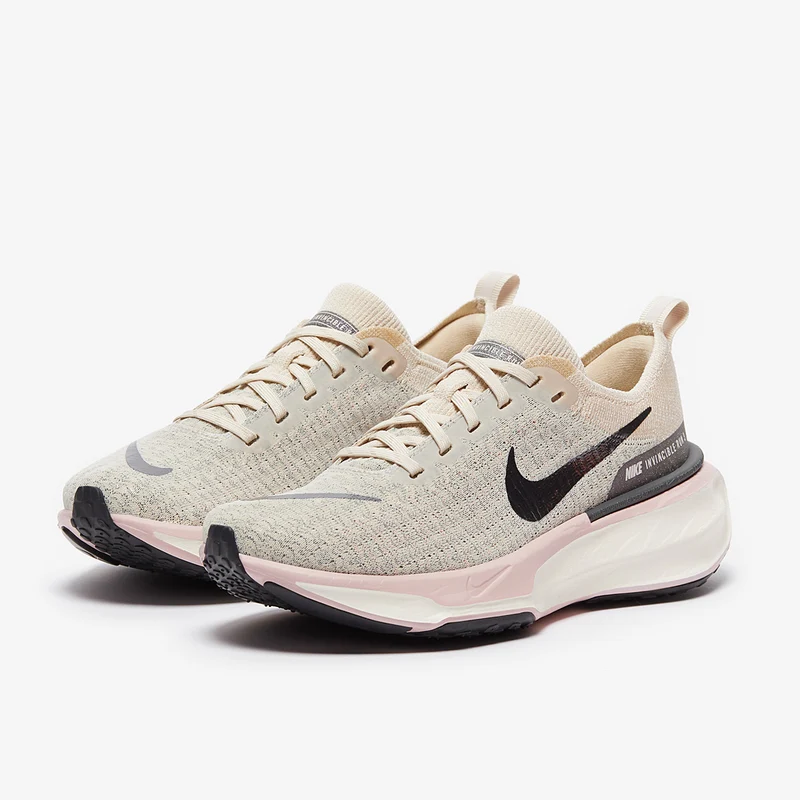 Nike Straßenlaufschuh (Damen) Invincible 3 Premium