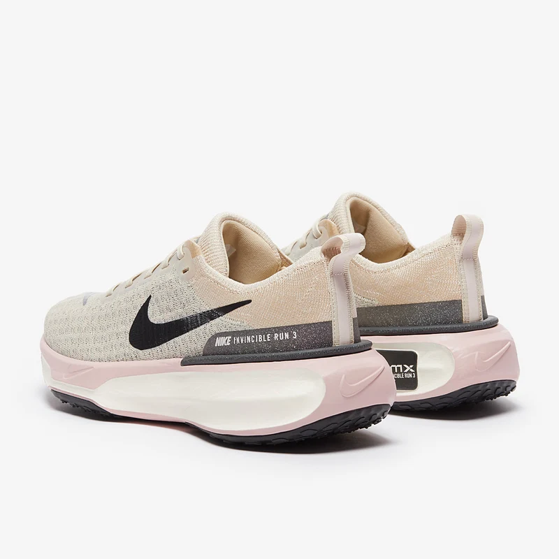 Nike Straßenlaufschuh (Damen) Invincible 3 Premium