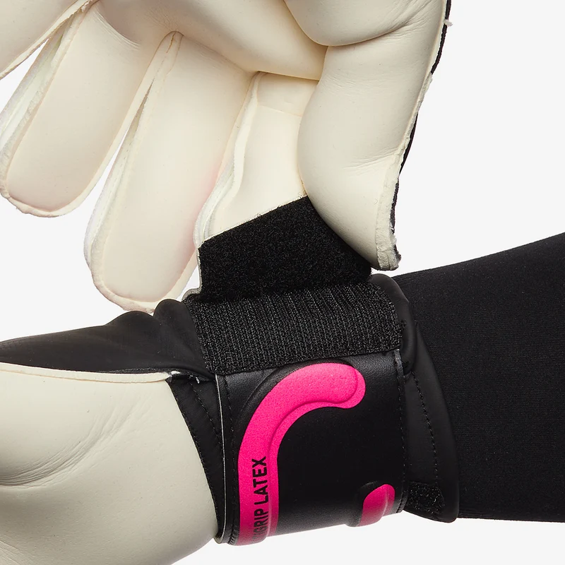 Puma Ultra Match Pro