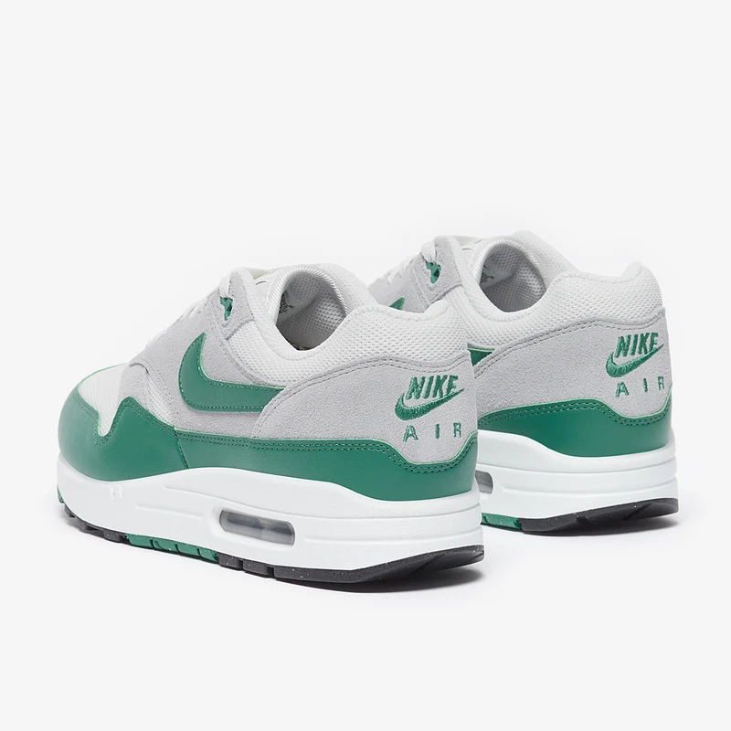 Nike Schuh (Herren) Air Max 1 Essential