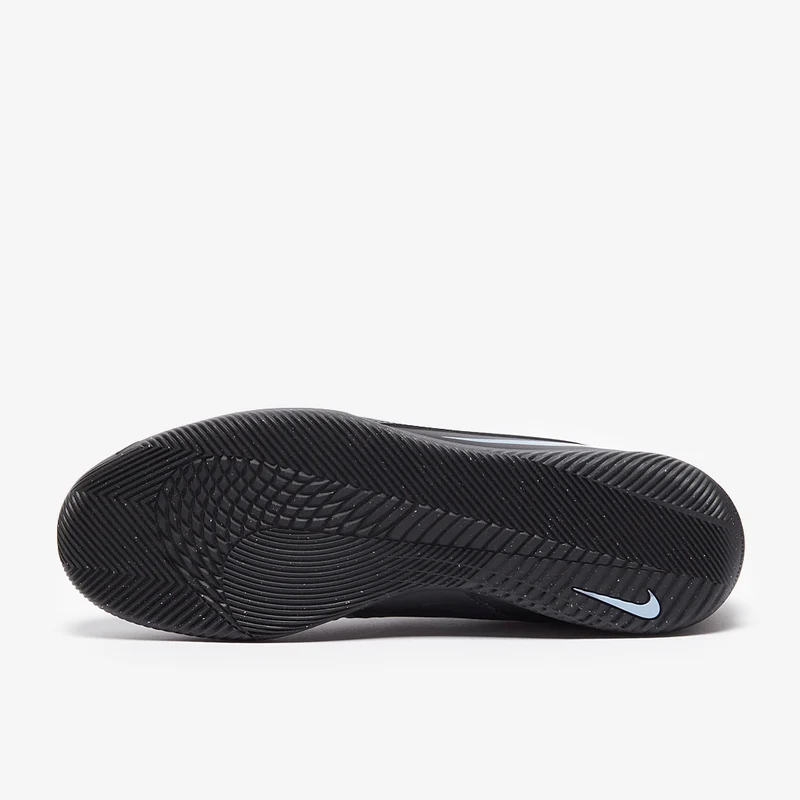 Nike Phantom 6 Club Low IC