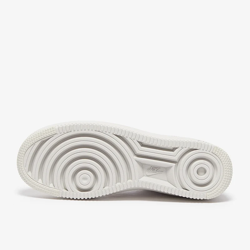 Nike Schuh (Herren) Air Force 1 Flyknit 2.0